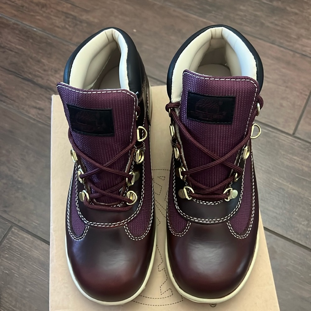 Junior’s brand new size 6 timberlands